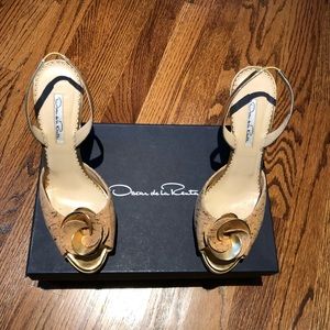 Like New Oscar de la Renta Slingbacks